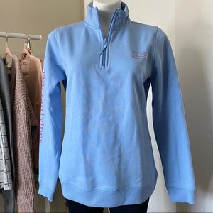 Light blue vineyard vines pull over sweater